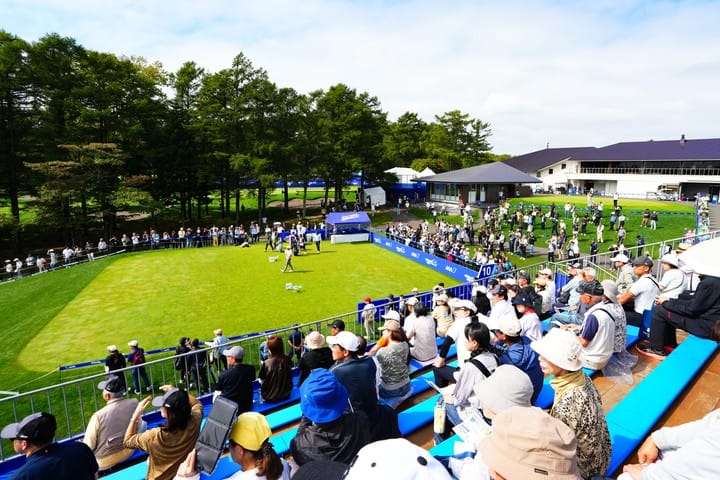 多くのギャラリーで埋まった大会会場の様子