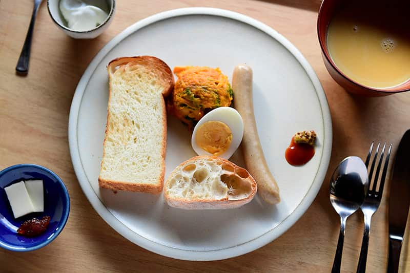 WEEK神山の料理は、オーナーで料理人でもある神先岳史さんが腕を振るう