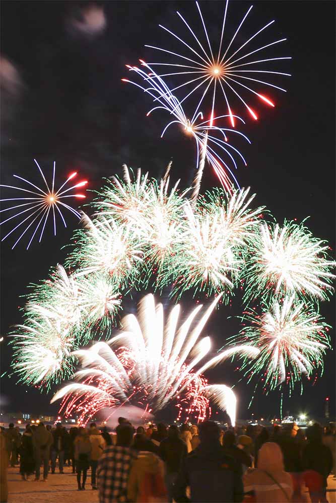 hakodatefuyuhanabi-01