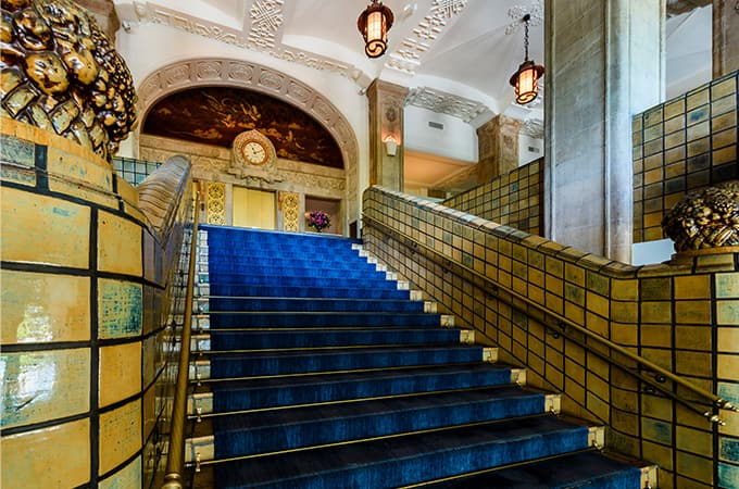 本館大階段（イメージ）