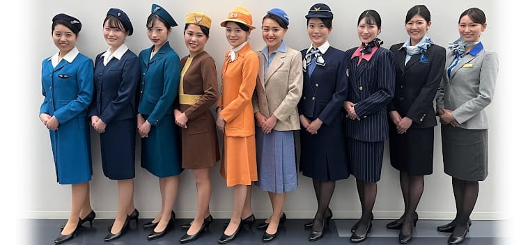 制服の歴史 | ANAグループ企業情報