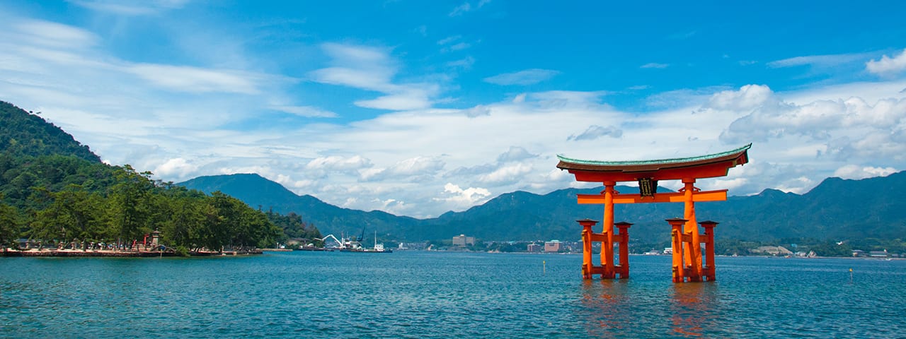 宮島シーカヤックツアーで世界遺産厳島神社や瀬戸内海レジャーを Ana