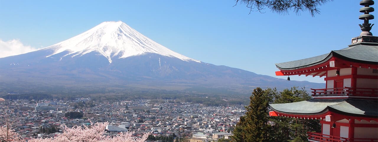 闻名世界的山梨县富士山绝世美景 新仓山浅间公园 Ana