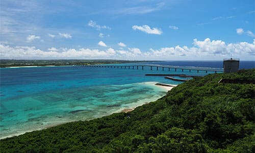 冲绳宫古岛在离岛畅游白色沙滩和蔚蓝大海的绝景- Japan Travel Planner 冲绳宫古岛在离岛畅游白色沙滩和蔚蓝大海的绝景- Japan Travel Planner