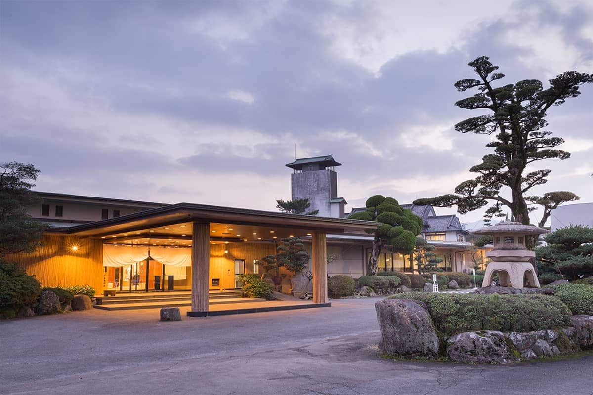 (photo) Wataya Besso 2