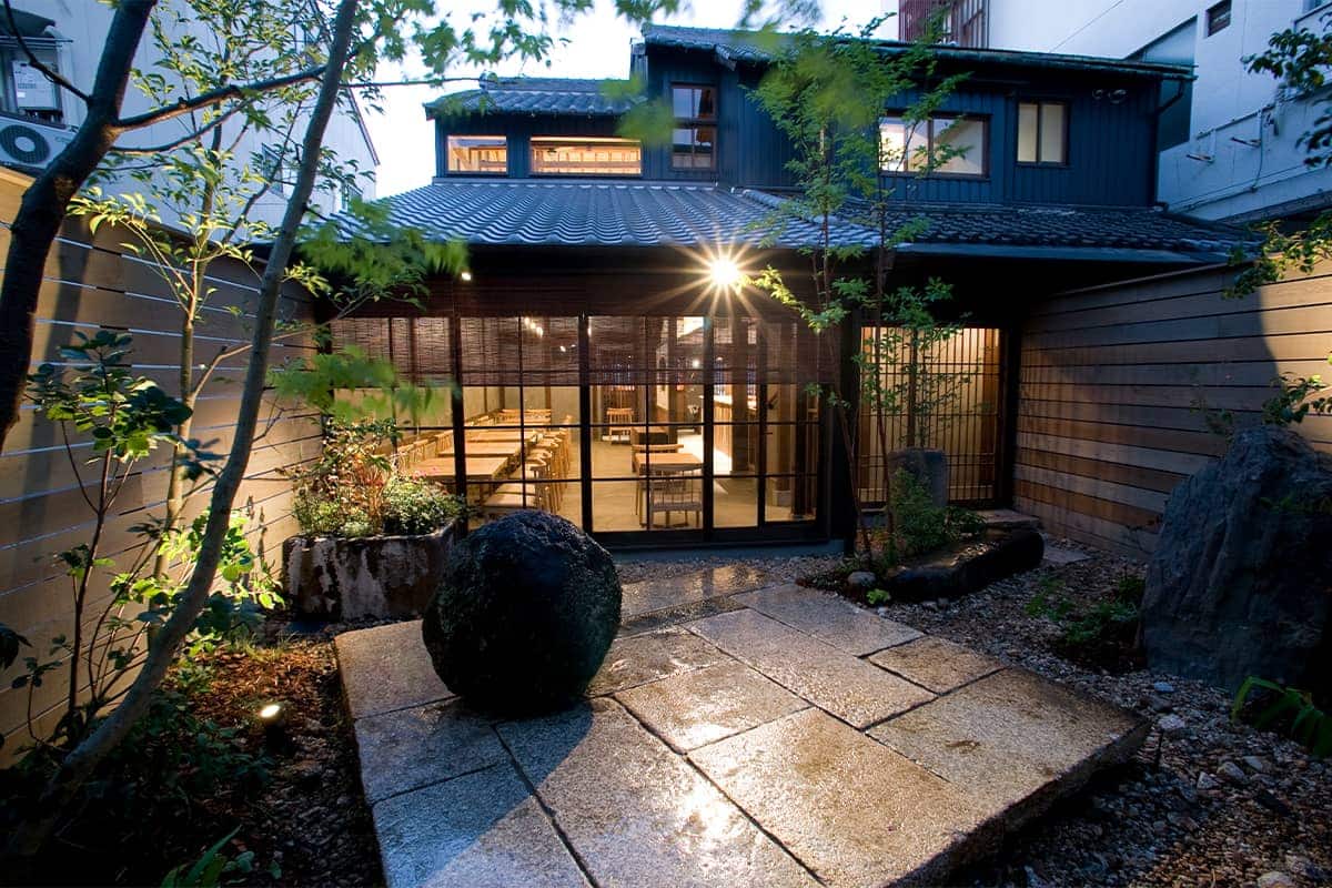 (写真) 茶寮つぼ市製茶本舗 1