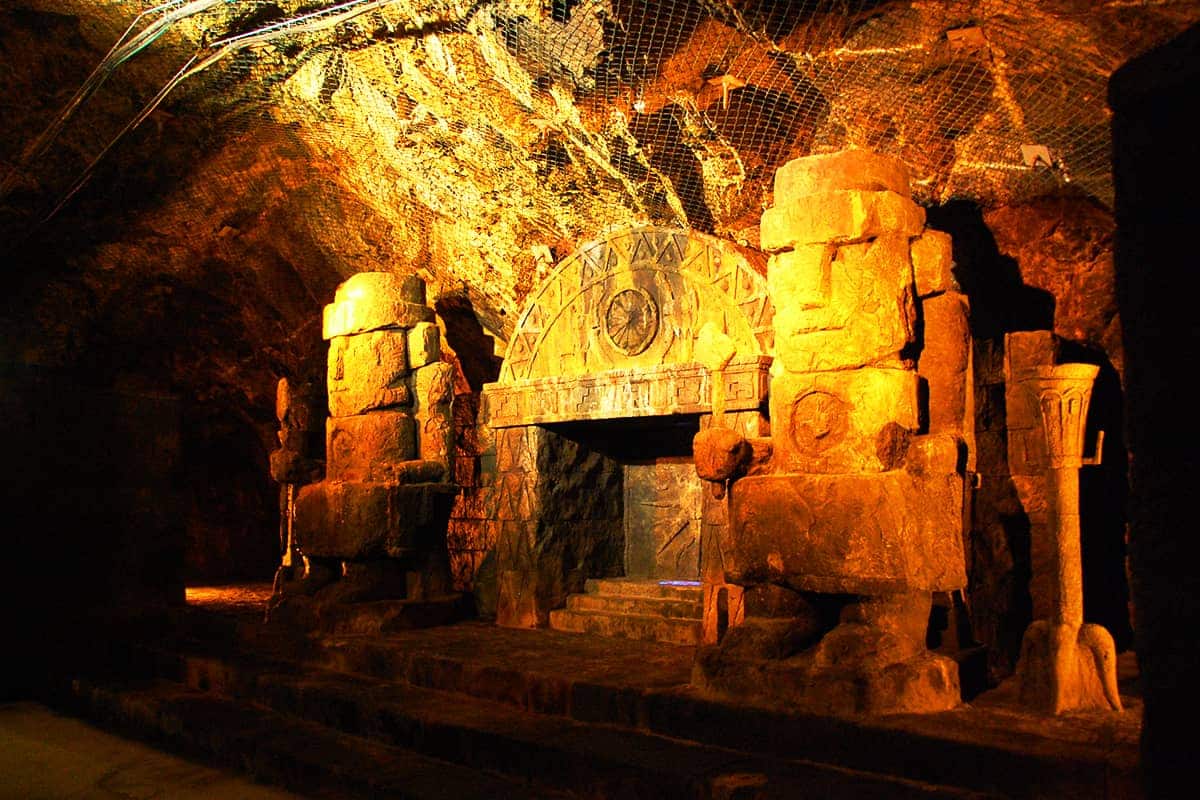 (photo) Underground Kingdom Mikawa Mu Valley 4