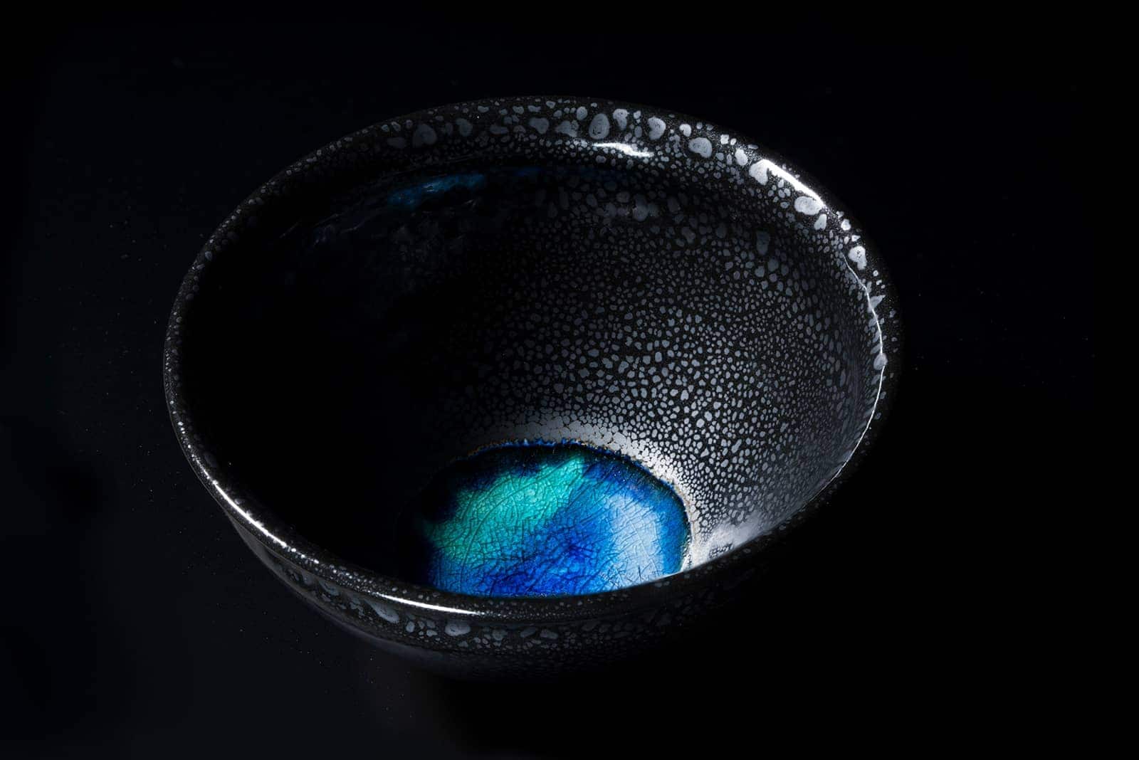 (photo) Ishigaki-yaki Pottery 1