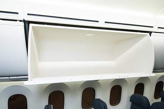 ゆとりあるラゲージスペース。