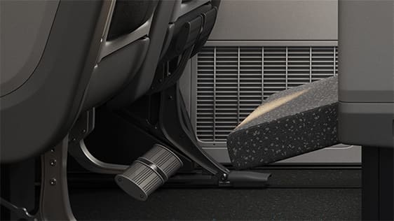 B787-99（206席）プレミアムエコノミーの座席