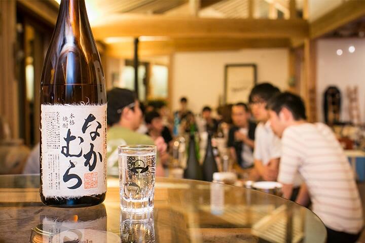 鹿児島の次世代が手がける ニューウェイブ系焼酎蔵を巡る旅|ANA Travel & Life